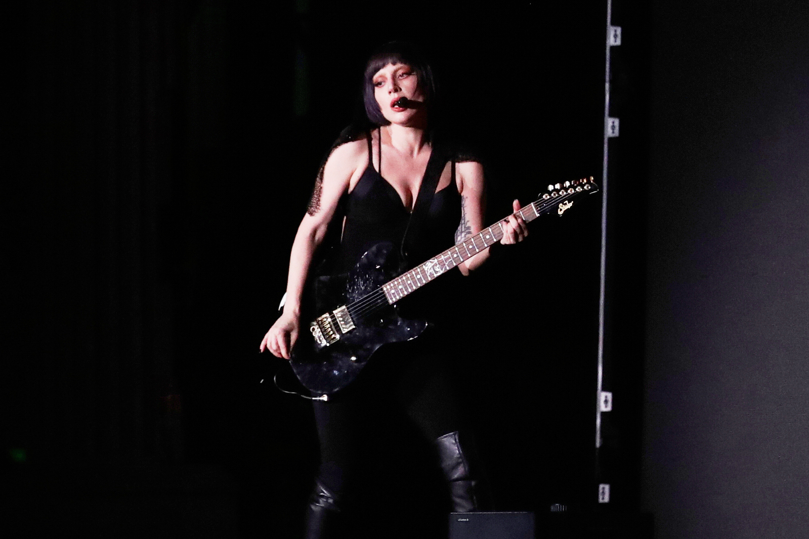 Lady Gaga lanza “The Dead Dance”, video grabado en la Isla de las ...