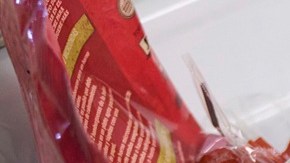 Los beneficios SNAP ayudan a unos 42 millones de estadounidenses de bajos recursos a adquirir alimentos básicos.