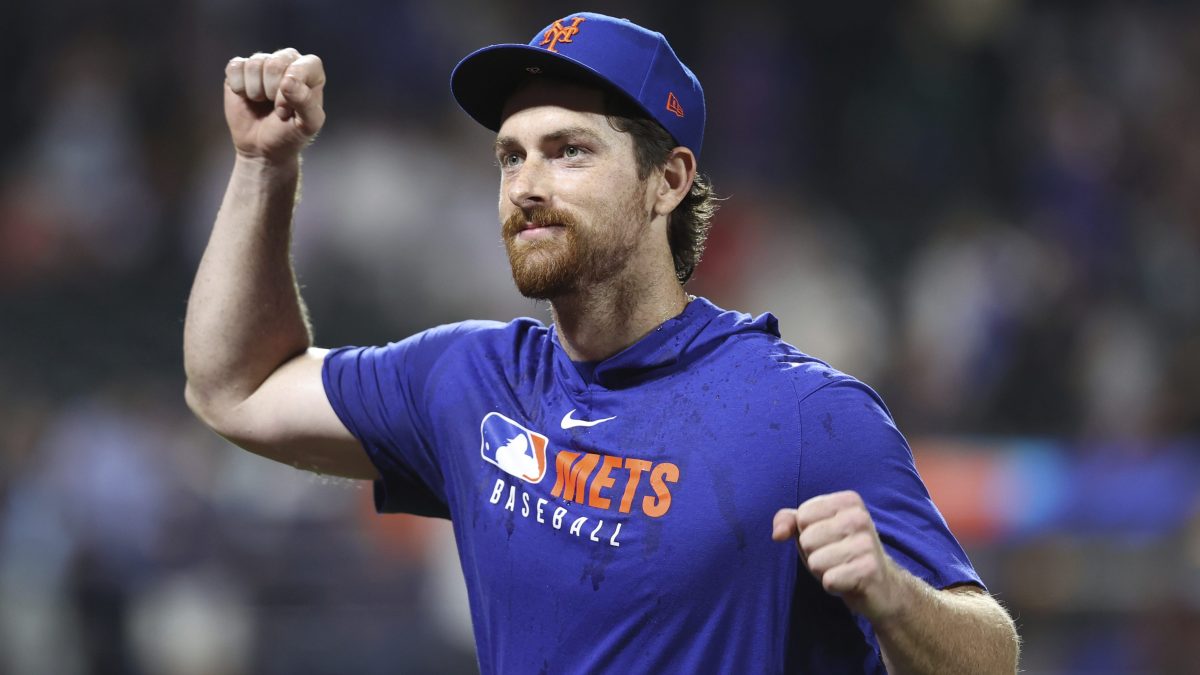 Novato de New York Mets, Nolan McLean, iguala récord de Fernando Valenzuela