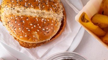 Para el Día de Trabajo hay varias opciones de restaurantes de cadenas de comida que estarán prestando servicio y ofrece descuentos y promociones.