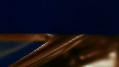 Una chef revela su técnica para cocinar papas en el microondas en solo 5 minutos.