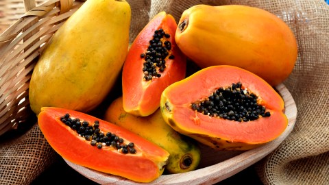 La papaya tiene una rica composición nutricional.