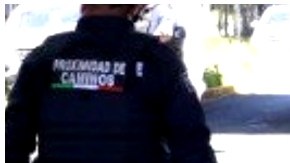 Los servicios médicos trasladaron a la familia del periodista a un hospital.