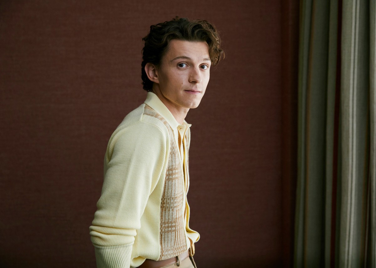 Accidente de Tom Holland ocurrió porque "se rompió una cuerda" mientras filmaba "Spider-Man"