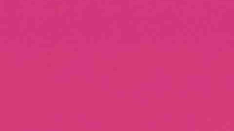 Yeri Mua robo miradas con su figura y atuendo.