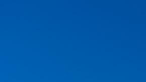 Simpatizantes de los sobrevivientes del escándalo de tráfico sexual de Jeffrey Epstein y Ghislaine Maxwell se reúnen frente al Capitolio de los Estados Unidos en Washington, D.C., EE. UU., el 3 de septiembre de 2025.