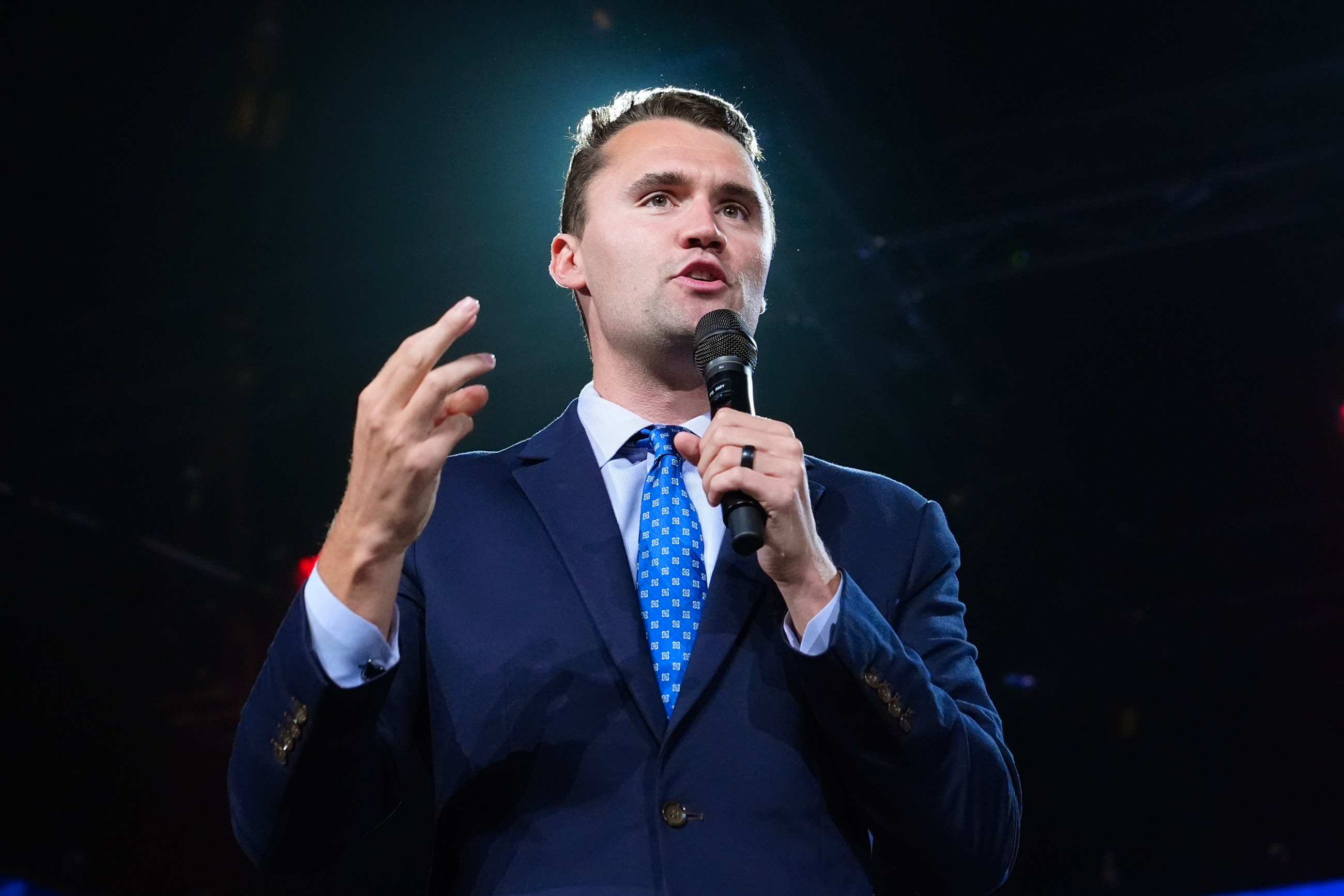 Testigos del asesinato de Charlie Kirk revelan falta de seguridad en el  evento: “Pudimos entrar directamente” - El Diario NY