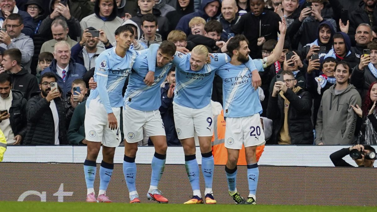 El Manchester City goleó 3-0 a un inexistente Manchester United