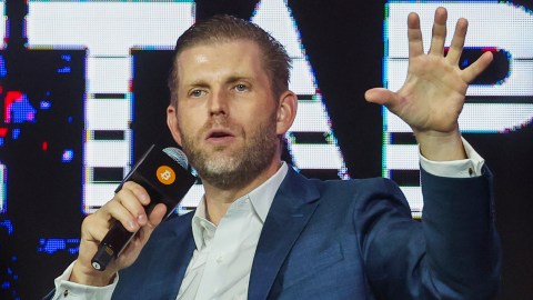 Familia Trump lanza su criptomoneda WLFI y su fortuna sube $6,000 millones de dólares