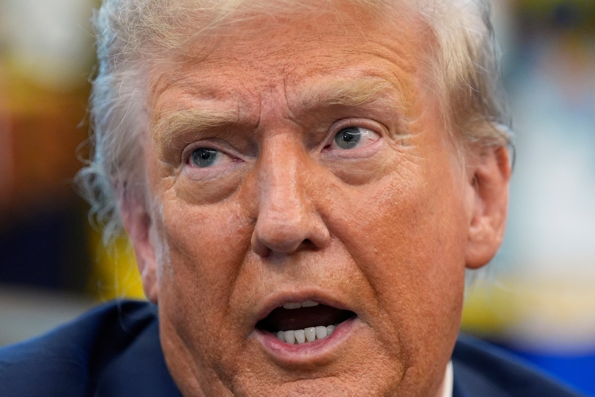 Trump advierte de un “apocalipsis” en Chicago con amenazas de tropas y redadas migratorias