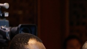 La Casa Blanca pide despidos tras sabotaje a Trump en la escalera de la ONU