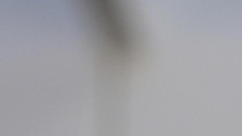 Fotografía de archivo del 16 de agosto de 2025 del expresidente de Brasil Jair Bolsonaro saliendo del hospital DF Star, en Brasilia (Brasil).