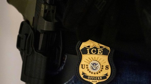 Migrante hispano detenido por ICE en Filadelfia: su familia denuncia temor
