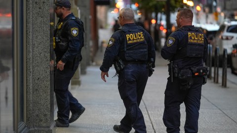 DHS reporta que 1.6 millones de migrantes se autodeportaron de EE.UU.