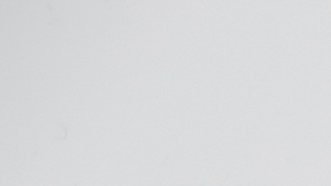 El Ceramic Shield 2 del iPhone 17 ofrece mayor resistencia, pero una caída puede costar caro, así que cómprale un protector o funda.