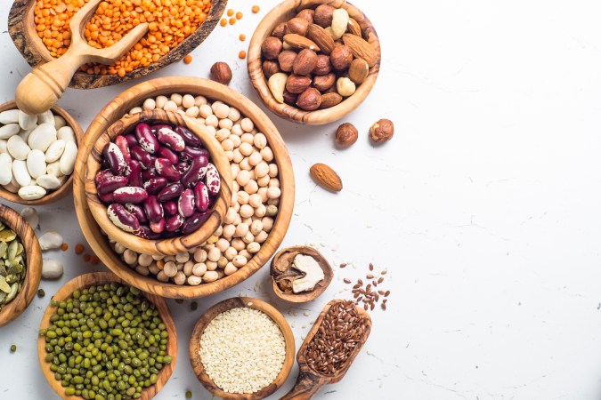 Las legumbres tiene un alto perfil nutricional, en especial los frijoles contienen Omega 3.