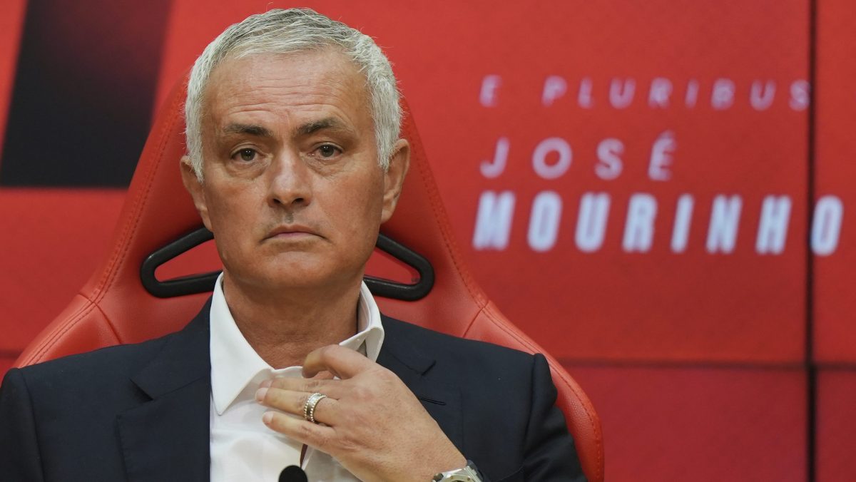José Mourinho regresa al Benfica 25 años después y firma contrato hasta 2027