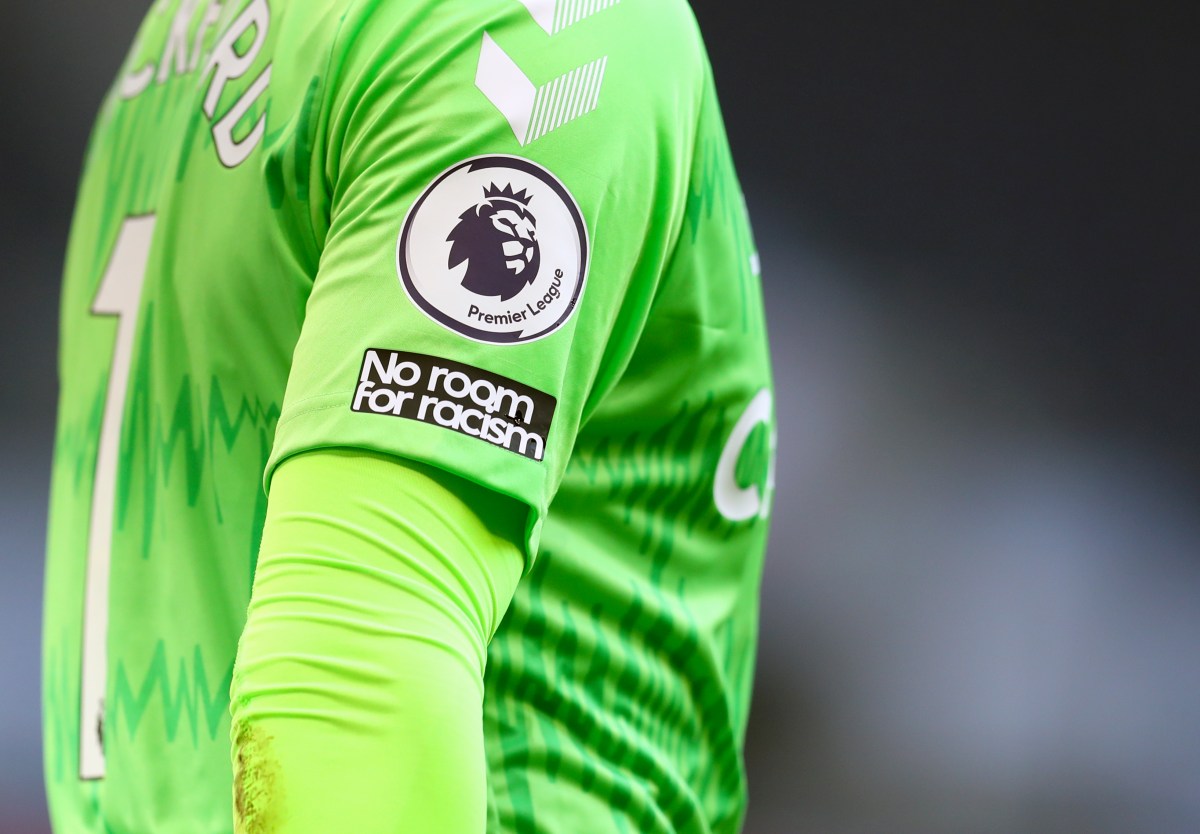 Futbolista inglesa Jess Naz recibe insultos racistas y exige acciones contundentes