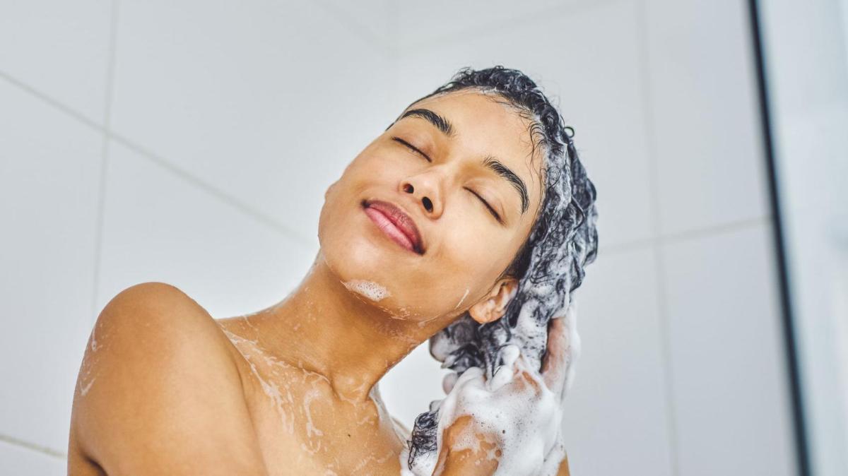 4 mitos sobre el cuidado del cabello que debes dejar atrás