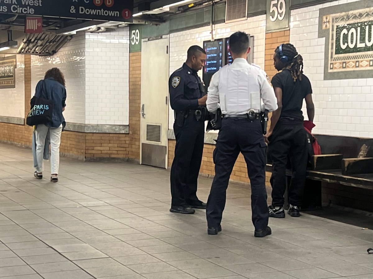 ¿Qué proponen los candidatos a la Alcaldía de NYC: Mamdani, Cuomo y Sliwa sobre seguridad?