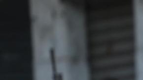 Integrantes de la Policía de Río de Janeiro trasladan a un grupo de personas durante un operativo este martes, en Río de Janeiro (Brasil).