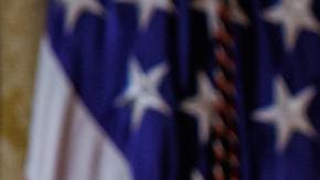 El presidente estadounidense, Donald Trump, habla durante una reunión de gabinete en la Casa Blanca, en Washington, D.C., EE. UU., el 9 de octubre de 2025.