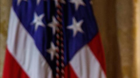El presidente estadounidense, Donald Trump, habla durante una reunión de gabinete en la Casa Blanca, en Washington, D.C., EE. UU., el 9 de octubre de 2025.