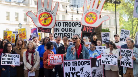 Líderes demócratas reiteran que no hay razones para "reforzar" la seguridad en NYC.