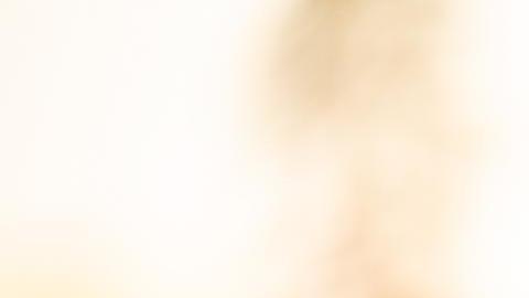 El presidente estadounidense, Donald Trump, habla con periodistas en el Jardín Sur de la Casa Blanca tras salir del Marine One en Washington, D. C., EE. UU., el 5 de octubre de 2025.