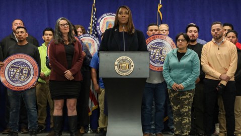 La Fiscal Letitia James anunció la victoria de trabajadores de demolición