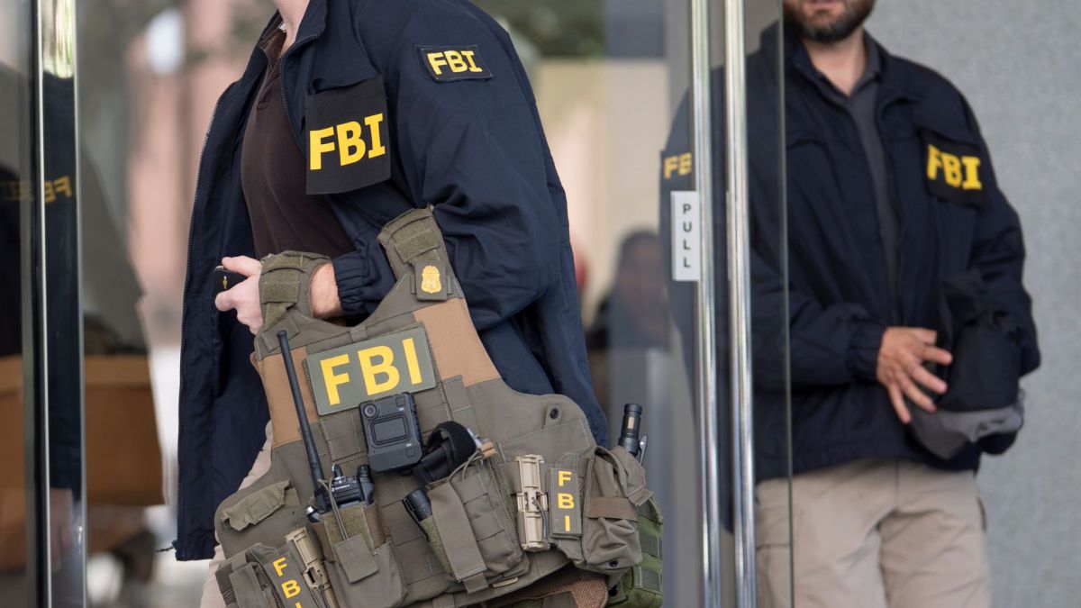 FBI arrestó a catorce agentes de policía por presuntos vínculos con el narcotráfico en Mississippi