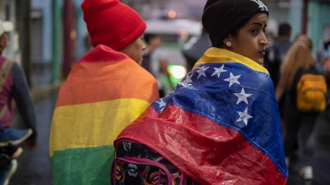 Con esta decisión, centenares de miles de venezolanos que habían sido beneficiados podrían ser deportados.