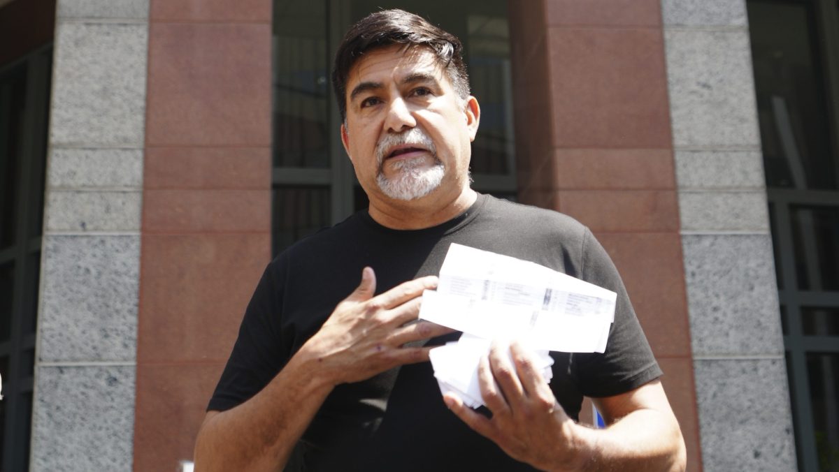 Reducen cargos contra líder sindical detenido en una redada en Los Ángeles