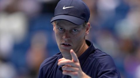 Jannik Sinner ganó el mayor premio económico en la historia del tenis tras vencer a Carlos Alcaraz