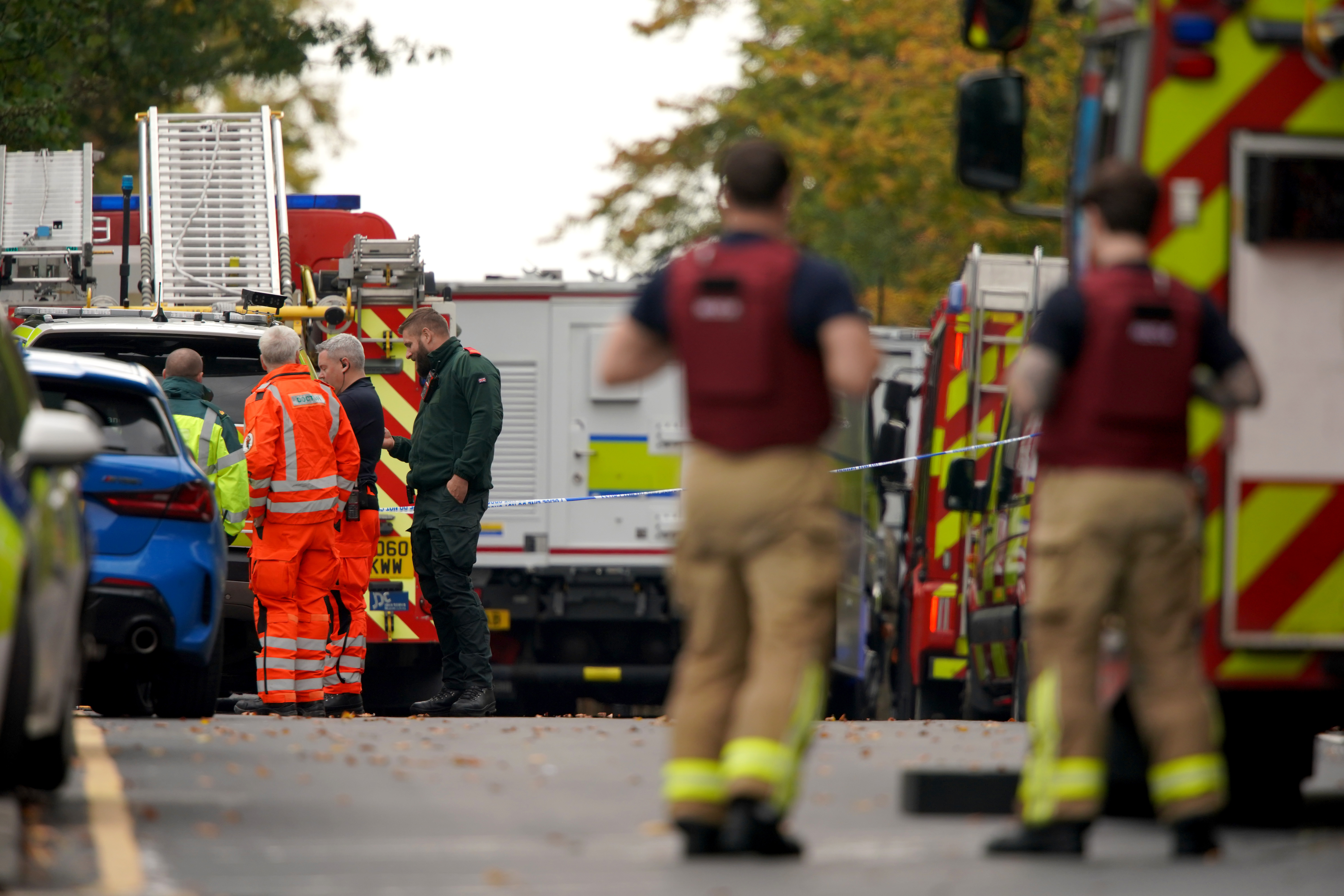 Hombre protagoniza apuñalamiento masivo y mata a dos personas en una sinagoga en Inglaterra