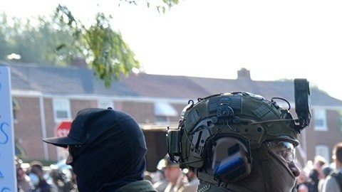 ICE realiza operativos a nivel nacional contra cualquier inmigrante indocumentado.