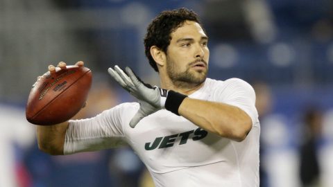 Mark Sánchez durante su etapa como jugador de New York Jets.