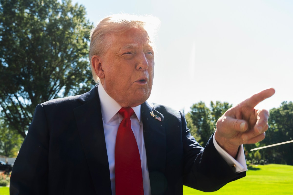 Trump promete la "aniquilación total" de Hamás si no cede el control de Gaza