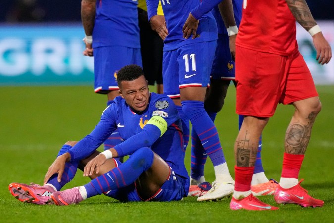 Kylian Mbappé no jugará ante Islandia en las eliminatorias.