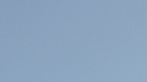 Soldados israelíes trabajan en tanques en una zona de concentración en la frontera con la Franja de Gaza, al sur de Israel.