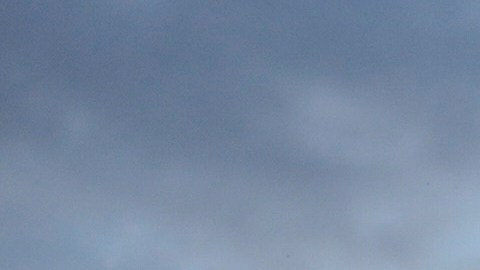 El huracán mantiene vientos máximos sostenidos de 165 kilómetros.