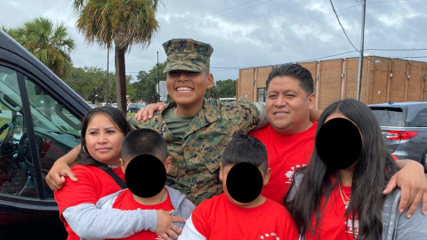 Alejandro Juárez-Castillo (superior derecha) llevaba 25 años viviendo en EE.UU.