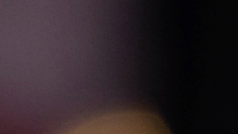 Angelina Jolie está satisfecha con su decisión de extirparse las mamas y los ovarios.
