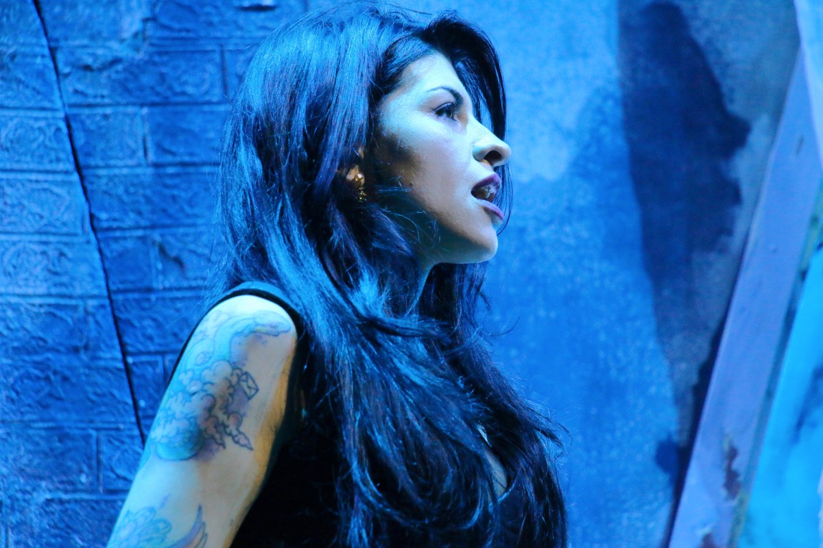 Cazzu describe el momento cuando Christian Nodal le habló de Ángela Aguilar