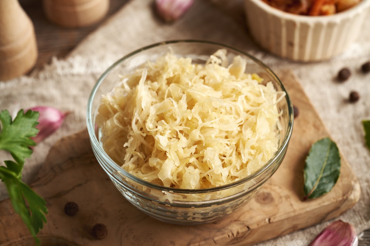 Estudio revela cómo el chucrut mejora la salud intestinal