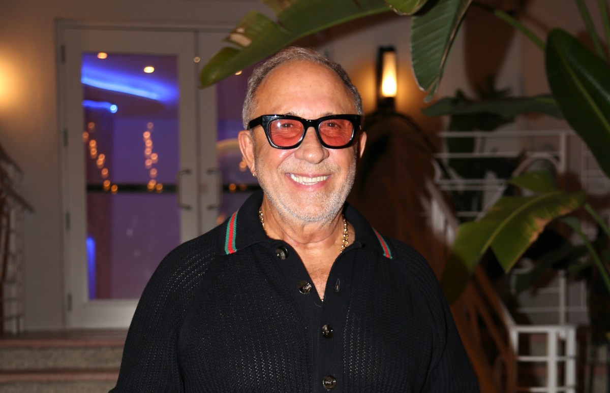 Emilio Estefan respalda a Bad Bunny en el halftime del Super Bowl 2026