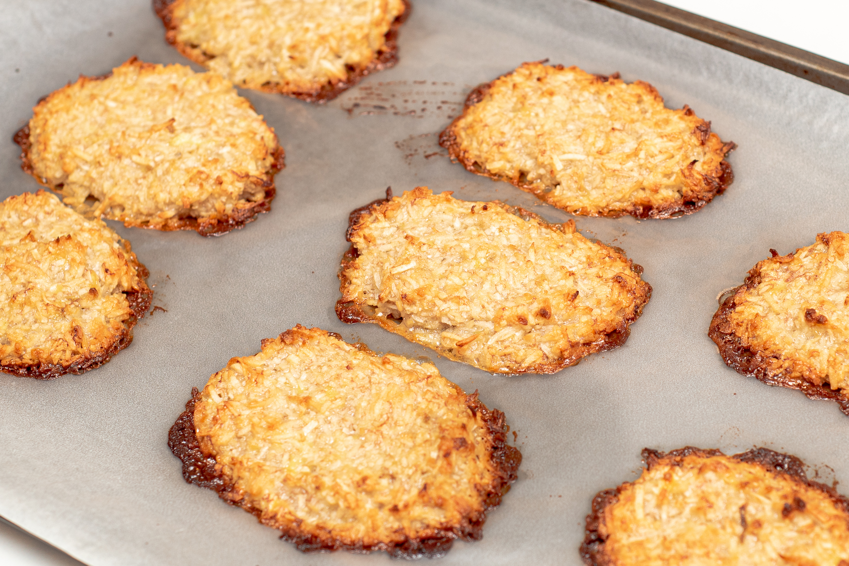 ¿Tienes plátanos muy maduros? ¡No los tires! Conviértelos en estas galletas saludables, sin harina ni azúcares añadidos.