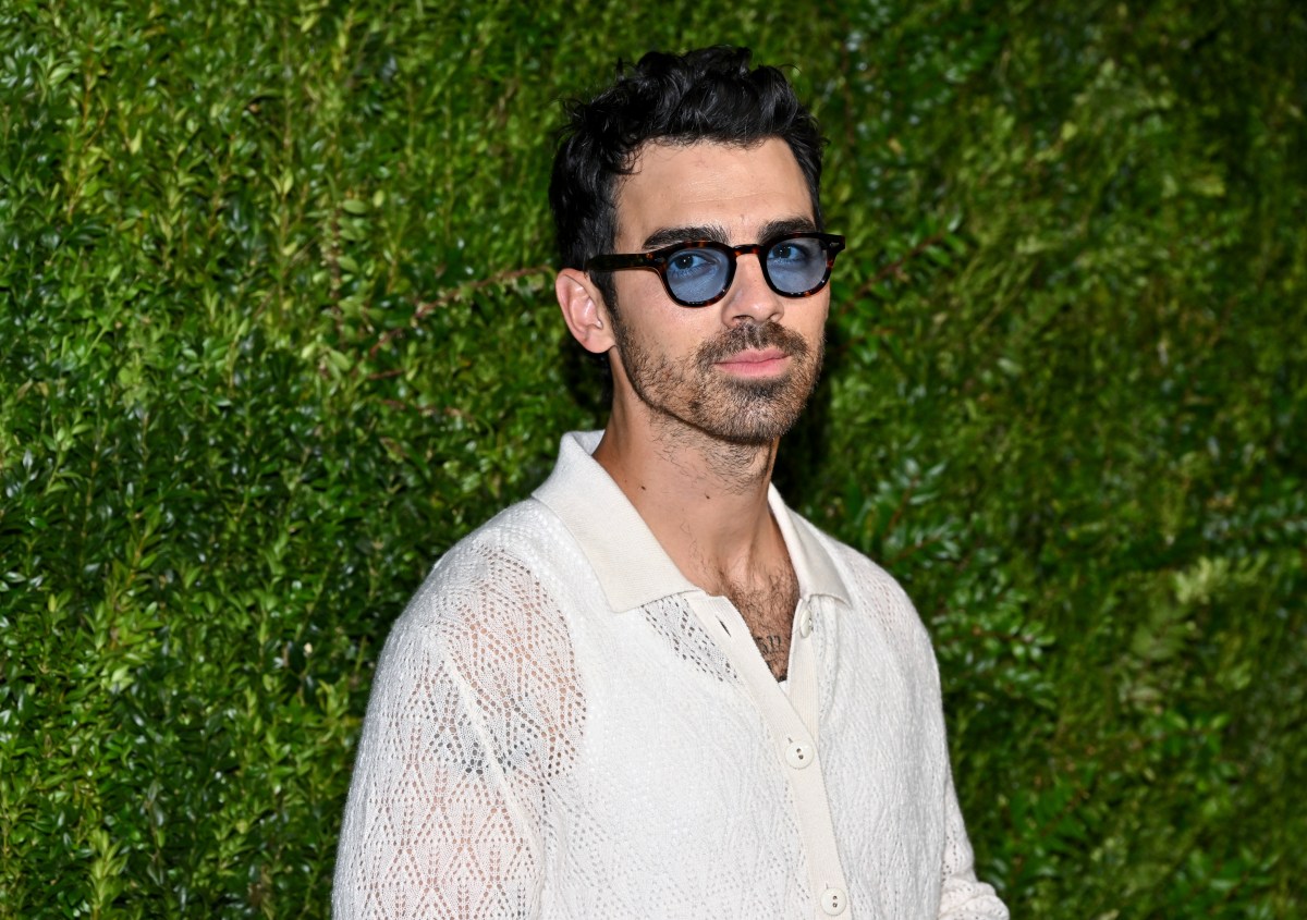 Joe Jonas elogia el nuevo álbum de su exnovia Taylor Swift