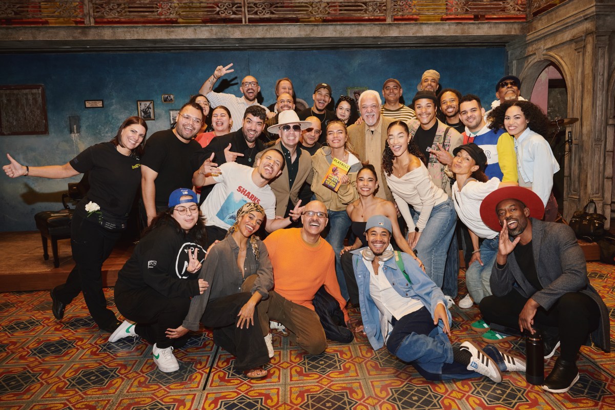 Karol G visita el musical Buenavista Social Club en Broadway