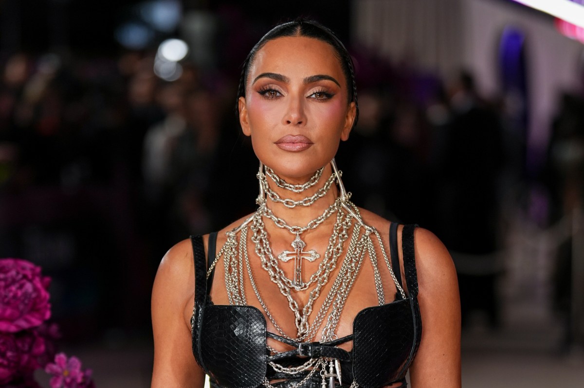 Kim Kardashian pagó $7 millones de dólares por su mansión vecina